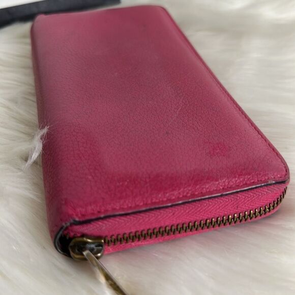 💯Authentic Gucci Zipped Around Long Wallet🍀 - Picture 11 of 14